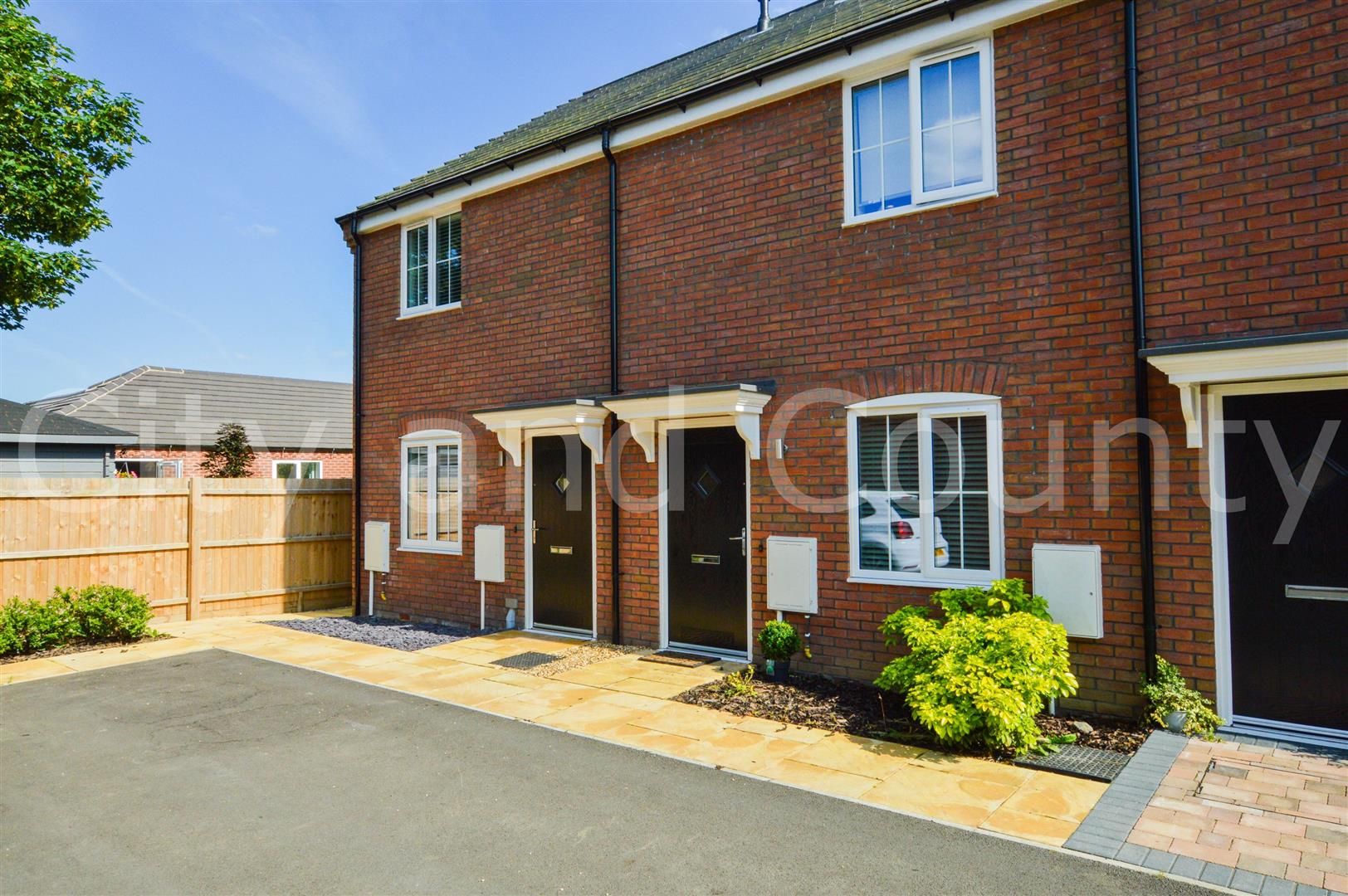 2 bed end terrace house for sale in Willow Court, Cowbit, Spalding PE12