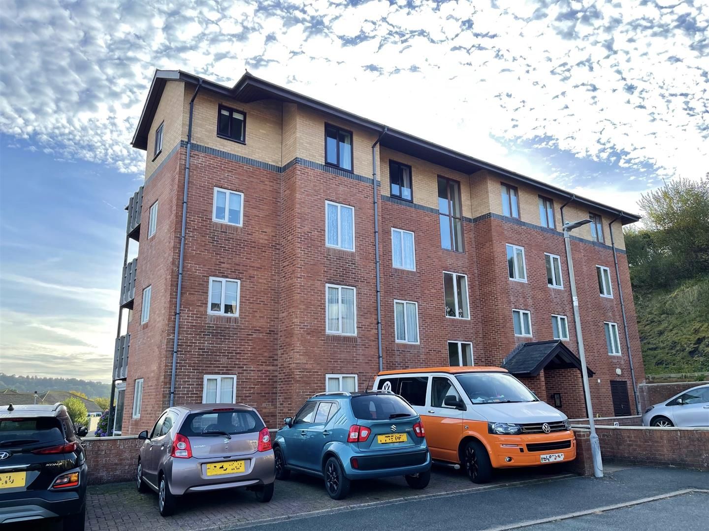 2 bed flat for sale in Plas Yr Afon, Trefechan, Aberystwyth SY23 Zoopla