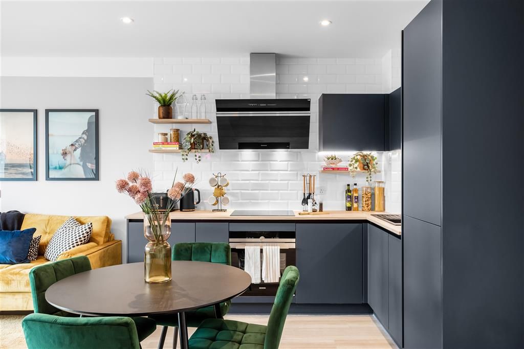 1 bed flat for sale in Saunders Park View, Brighton, East Sussex BN2