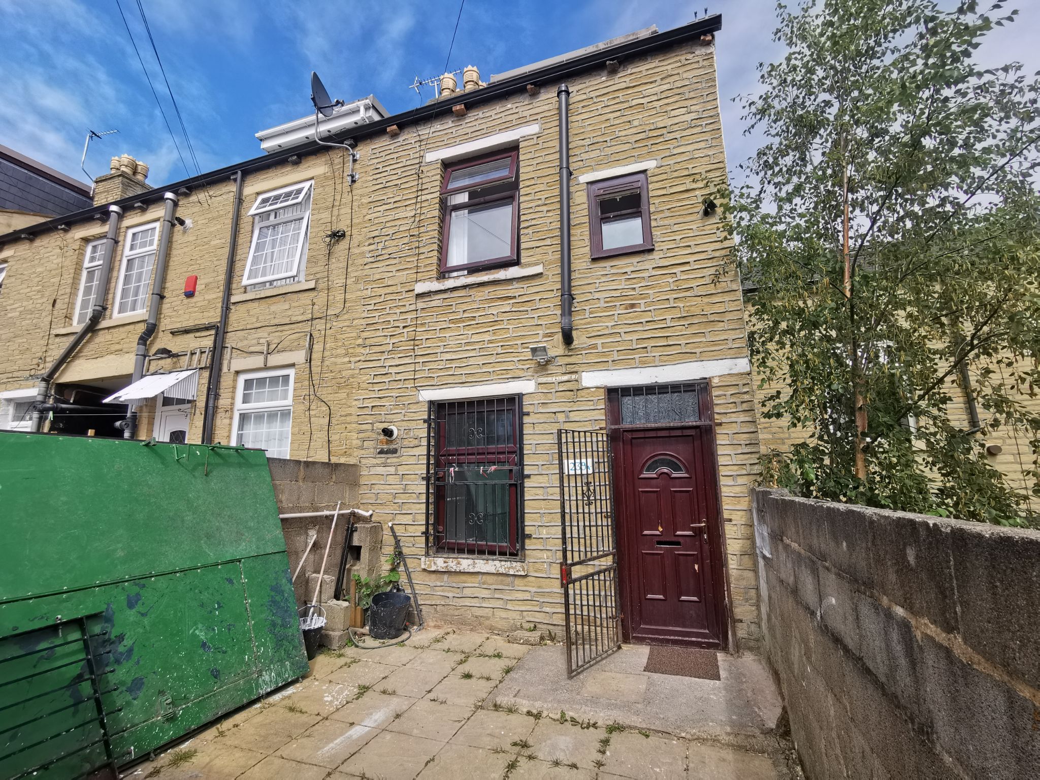 2 bed terraced house to rent in Girlington Road, Bradford BD8 Zoopla