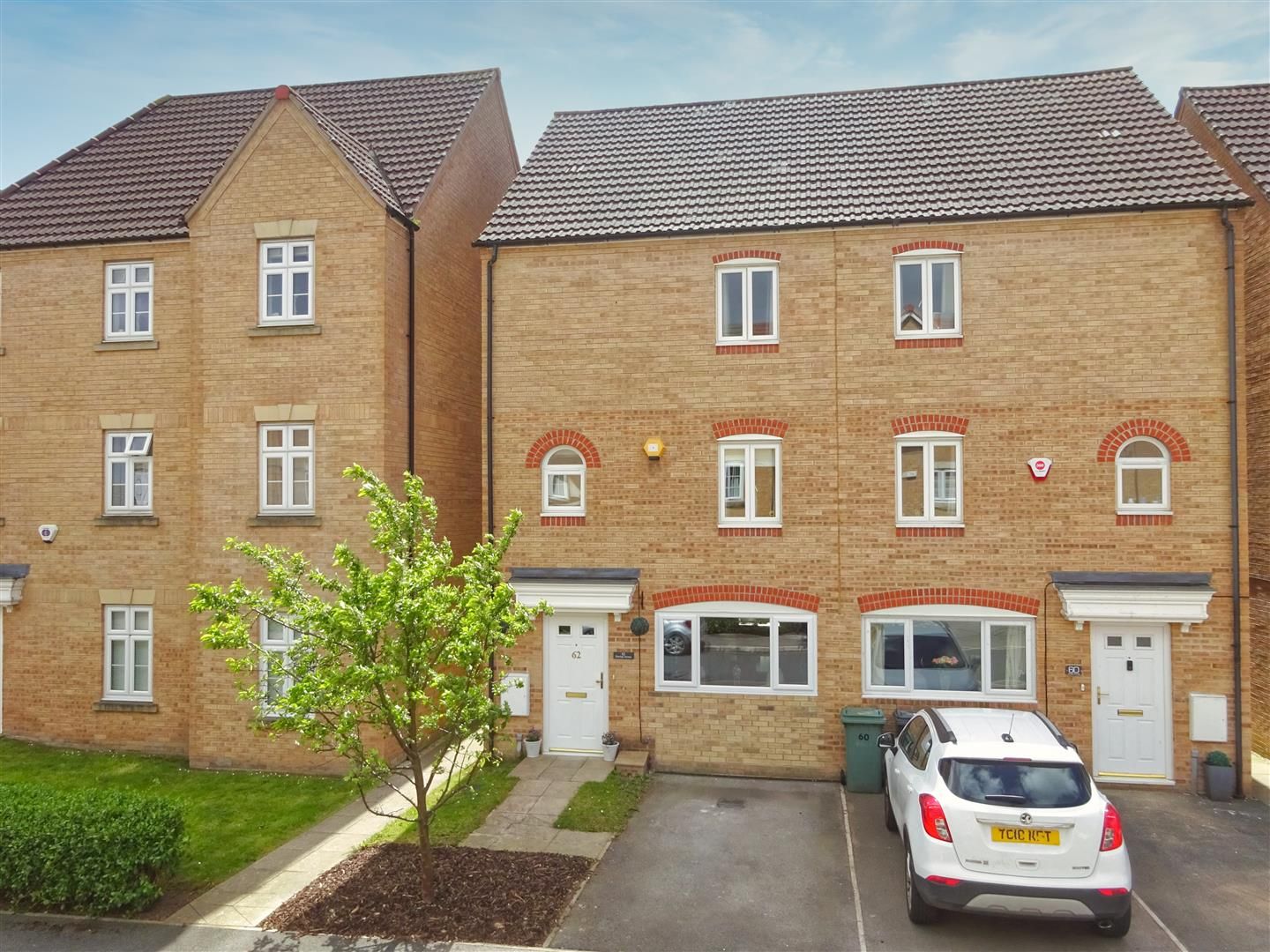 3 bed town house for sale in Dunlop Avenue, Leeds LS12 Zoopla