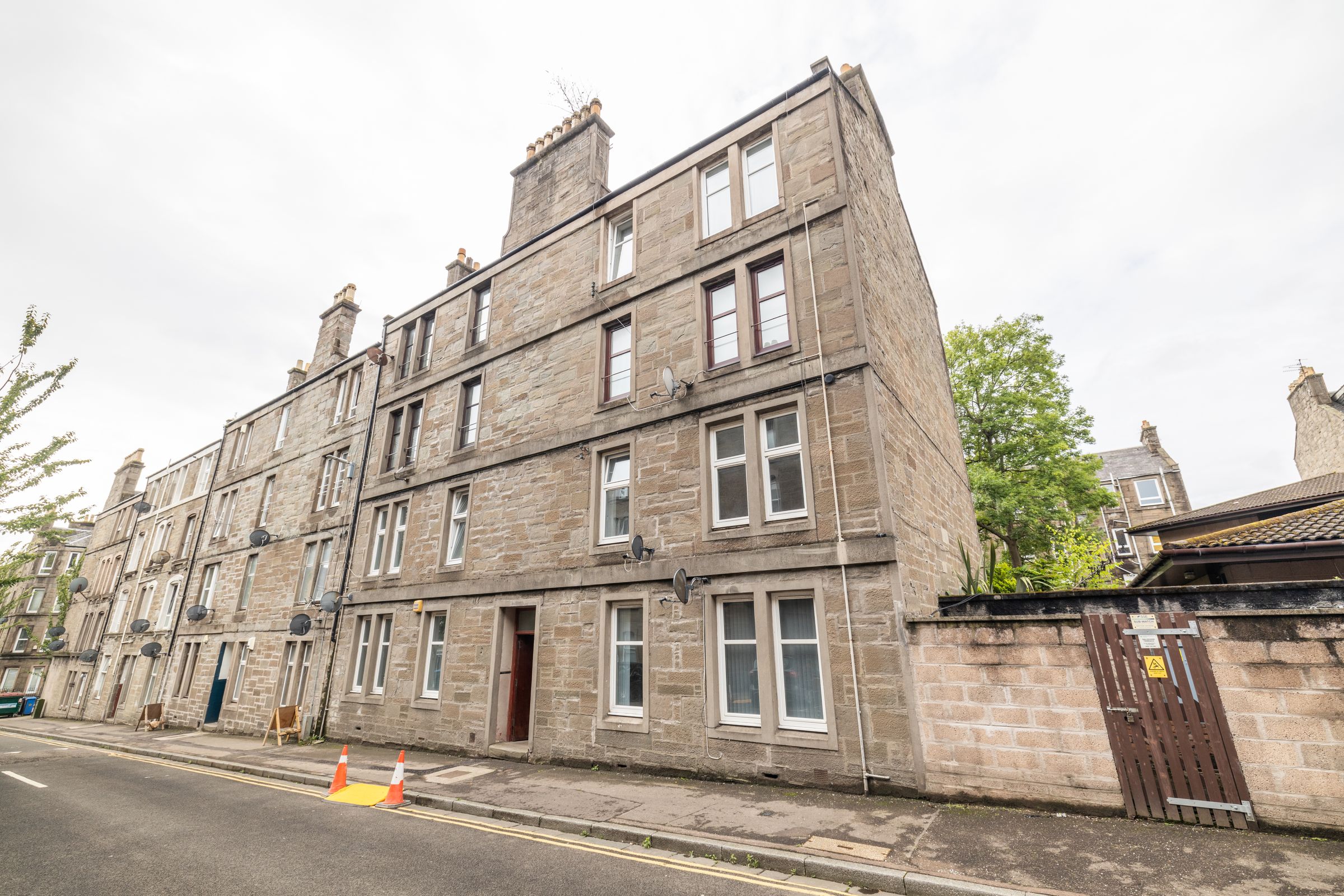 2 bed flat for sale in Baldovan Terrace, Dundee DD4 Zoopla