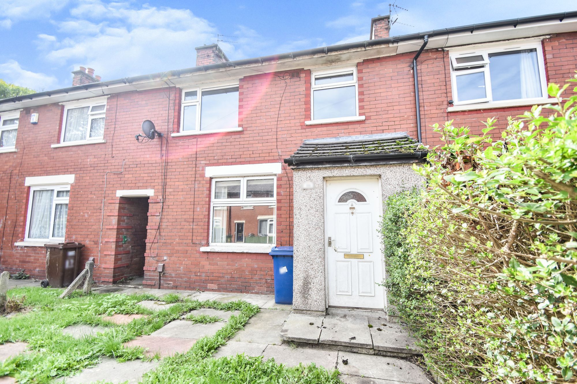 3 bed terraced house for sale in Dudley Avenue, Whitefield M45 Zoopla
