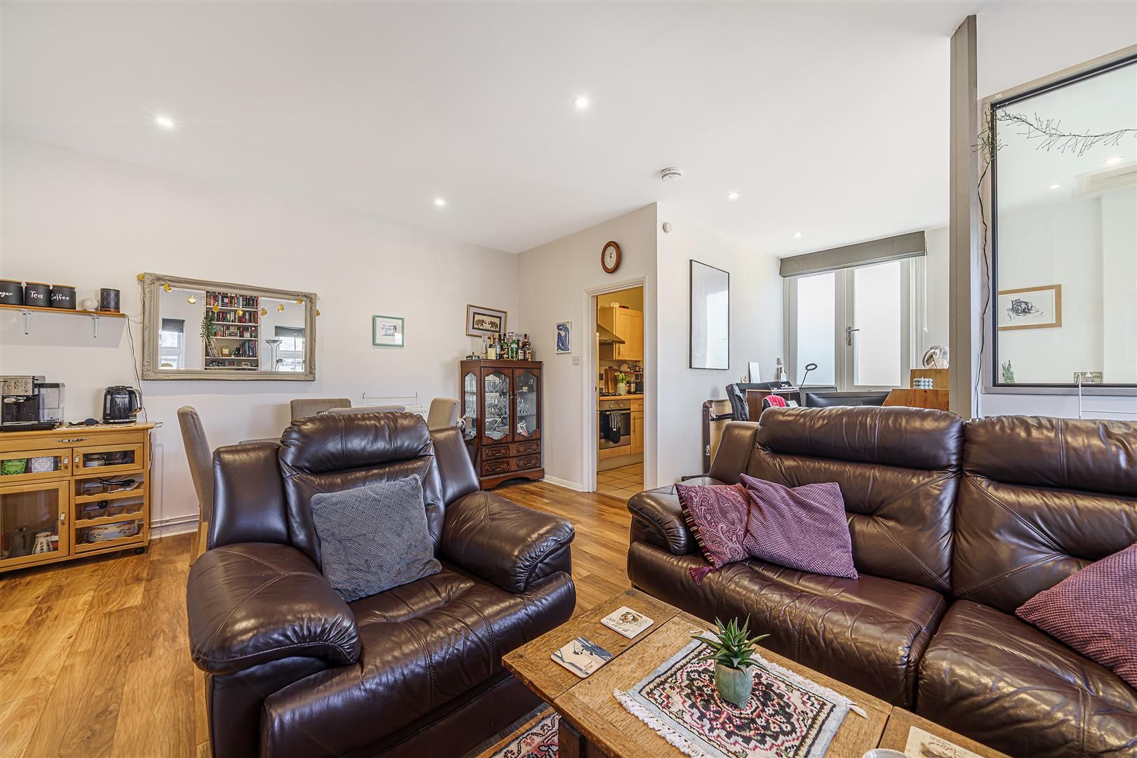 1 bed flat to rent in Norwood High Street, West Norwood SE27 Zoopla