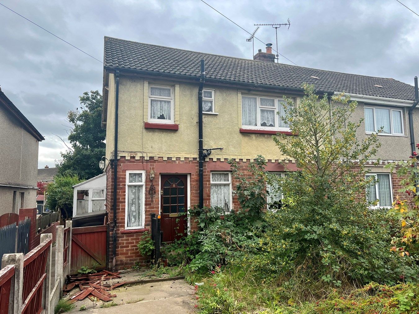 3 bed semidetached house for sale in Wood Avenue, Creswell, Worksop