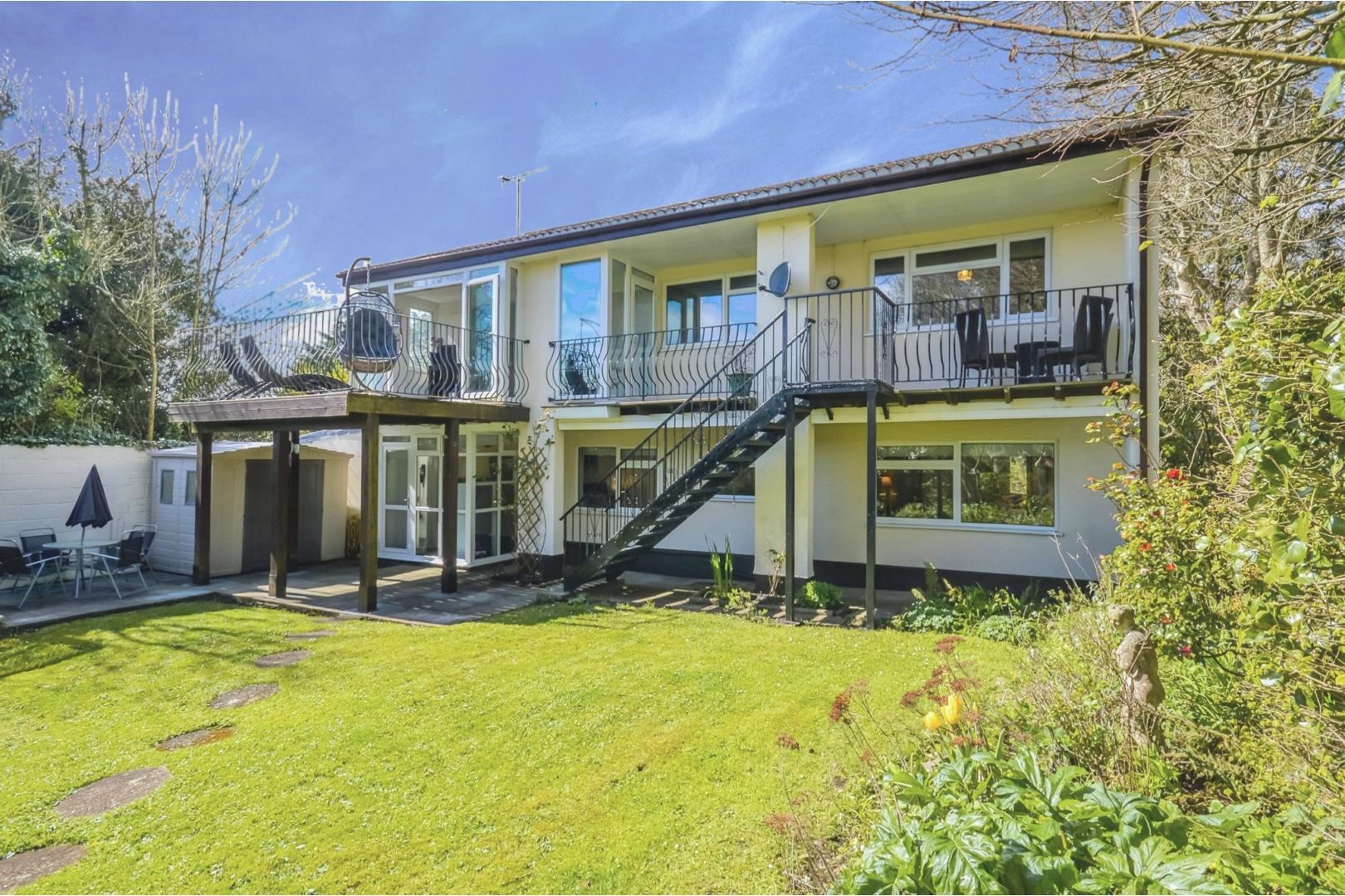 6 bed detached house for sale in St. Florence, Tenby SA70 Zoopla