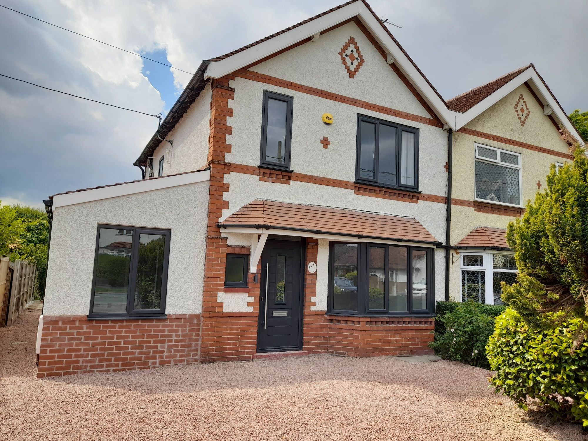 4 bed semidetached house for sale in Crewe Road, Shavington, Crewe CW2