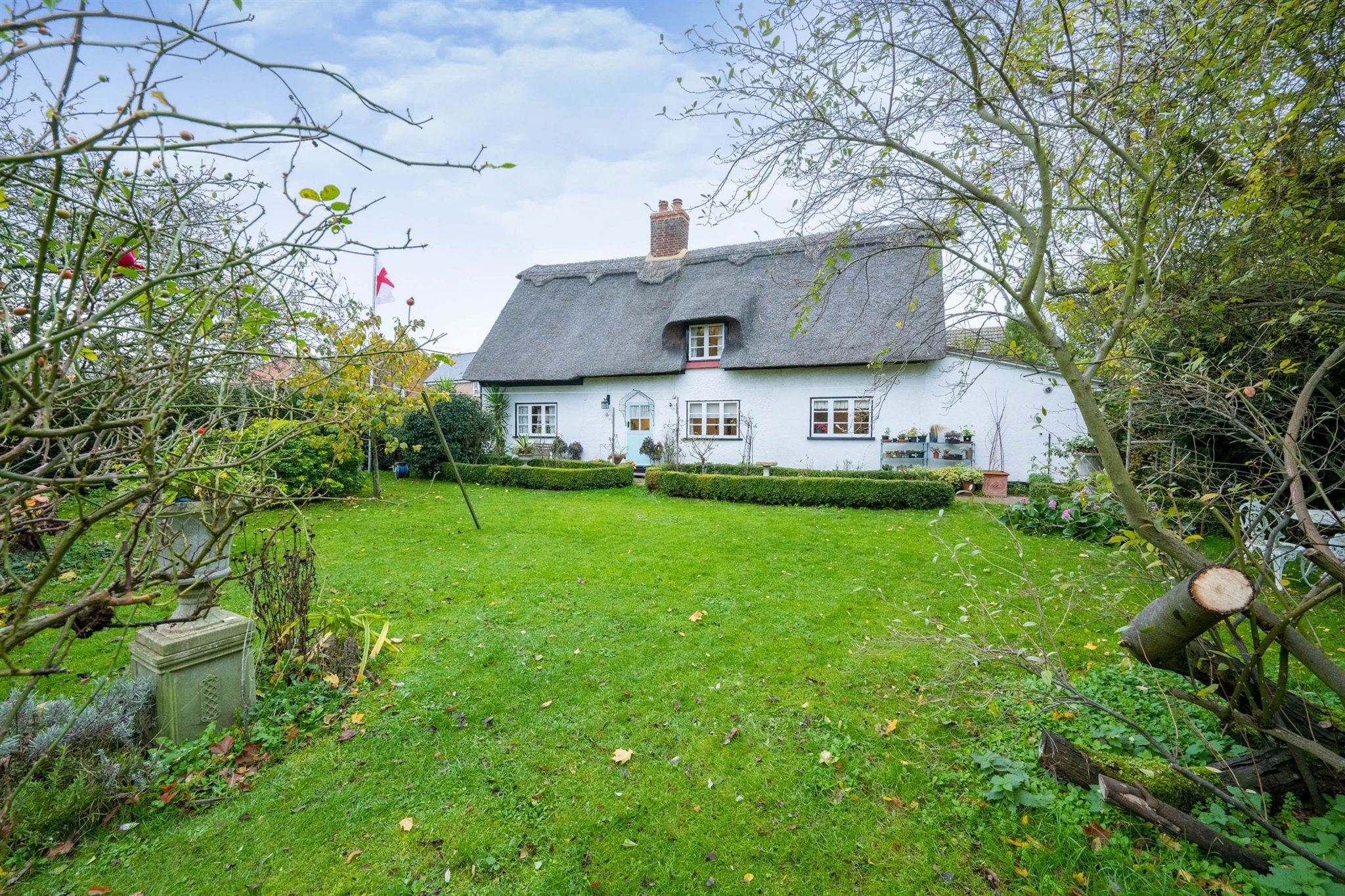 3 bed cottage for sale in Blunham Road, Moggerhanger, Bedford MK44 Zoopla