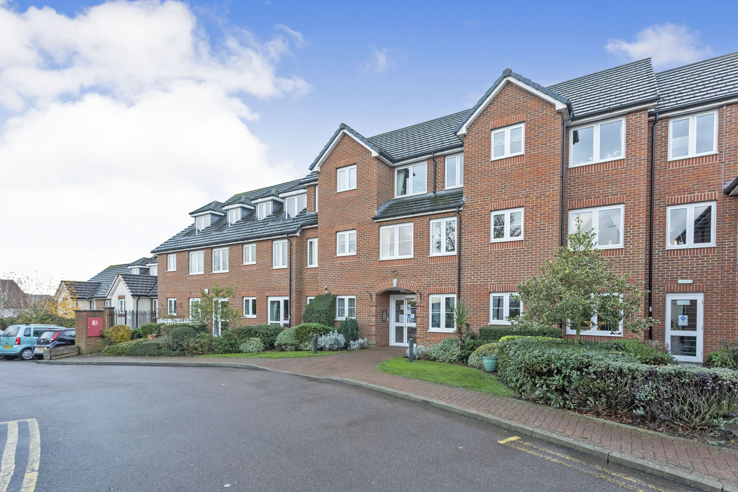 2 bed flat for sale in Aylesbury Street, Bletchley, Milton Keynes