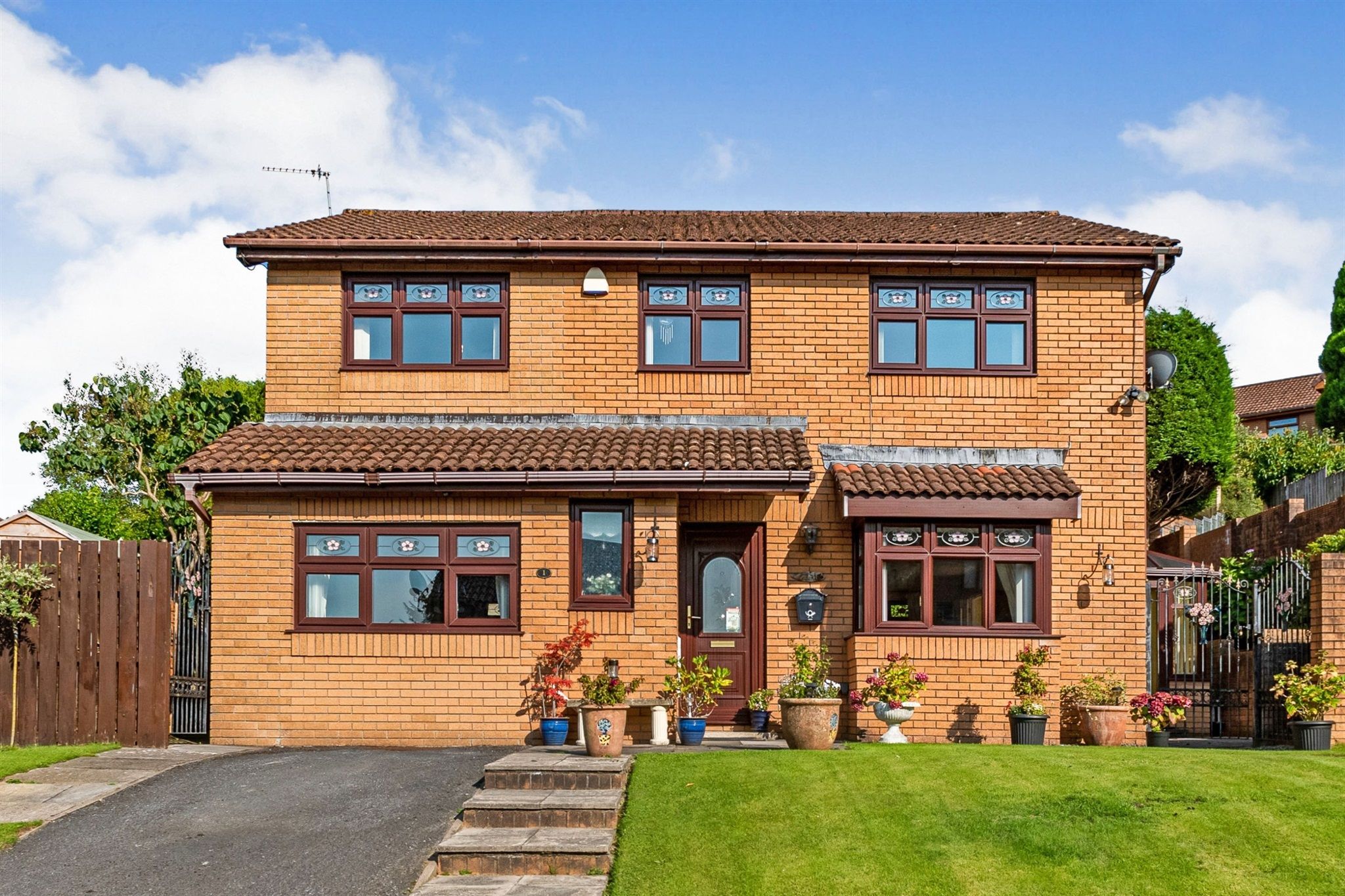 4 bed detached house for sale in Clos Sant Teilo, Llangyfelach, Swansea