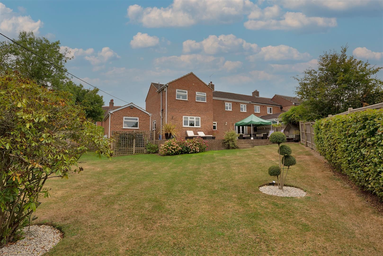 4 bed semidetached house for sale in Pearsons Green Road, Brenchley