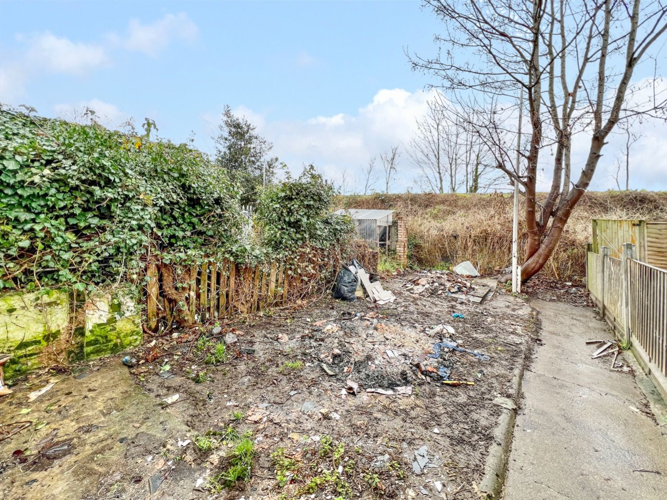 2 bed terraced house for sale in Raphael Road, Gravesend DA12 Zoopla