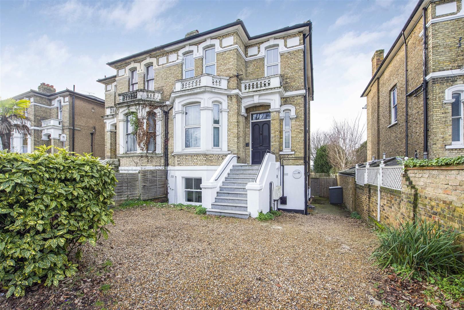 3 bed semidetached house for sale in Uxbridge Road, Hampton Hill