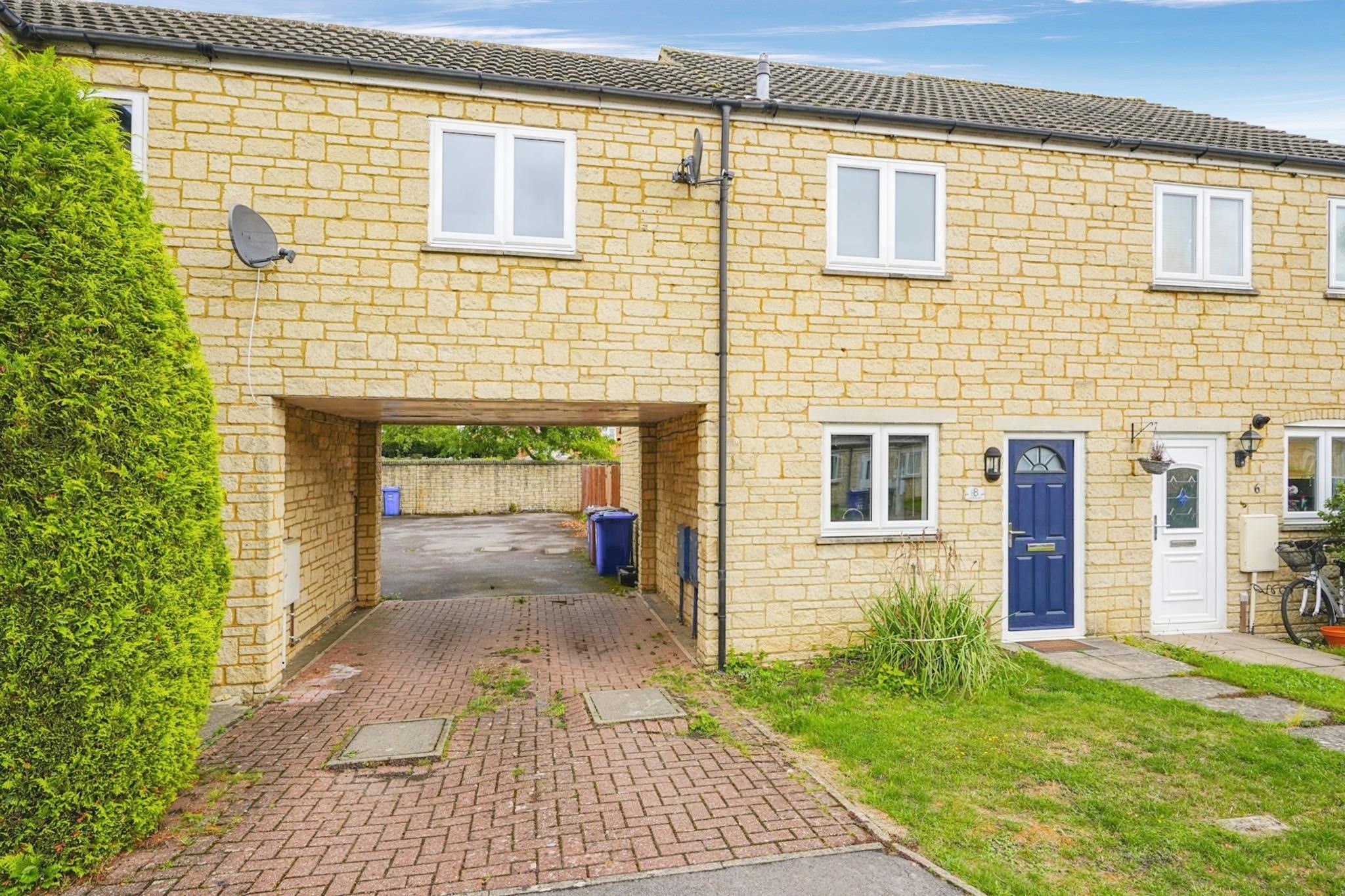 2 bed end terrace house for sale in Avocet Way, Bicester OX26 Zoopla