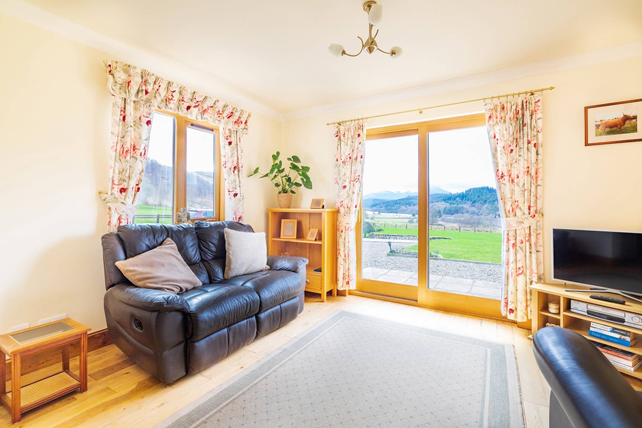 5 bed detached house for sale in Aberchalder, Invergarry PH35 Zoopla