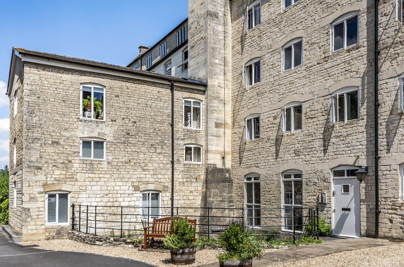 2 bed flat for sale in Dunkirk Mills, Inchbrook, Stroud GL5 Zoopla