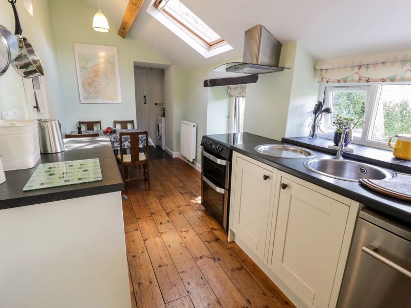 2 bed detached house for sale in Ciltwllan, Gerlan, Bethesda, Bangor