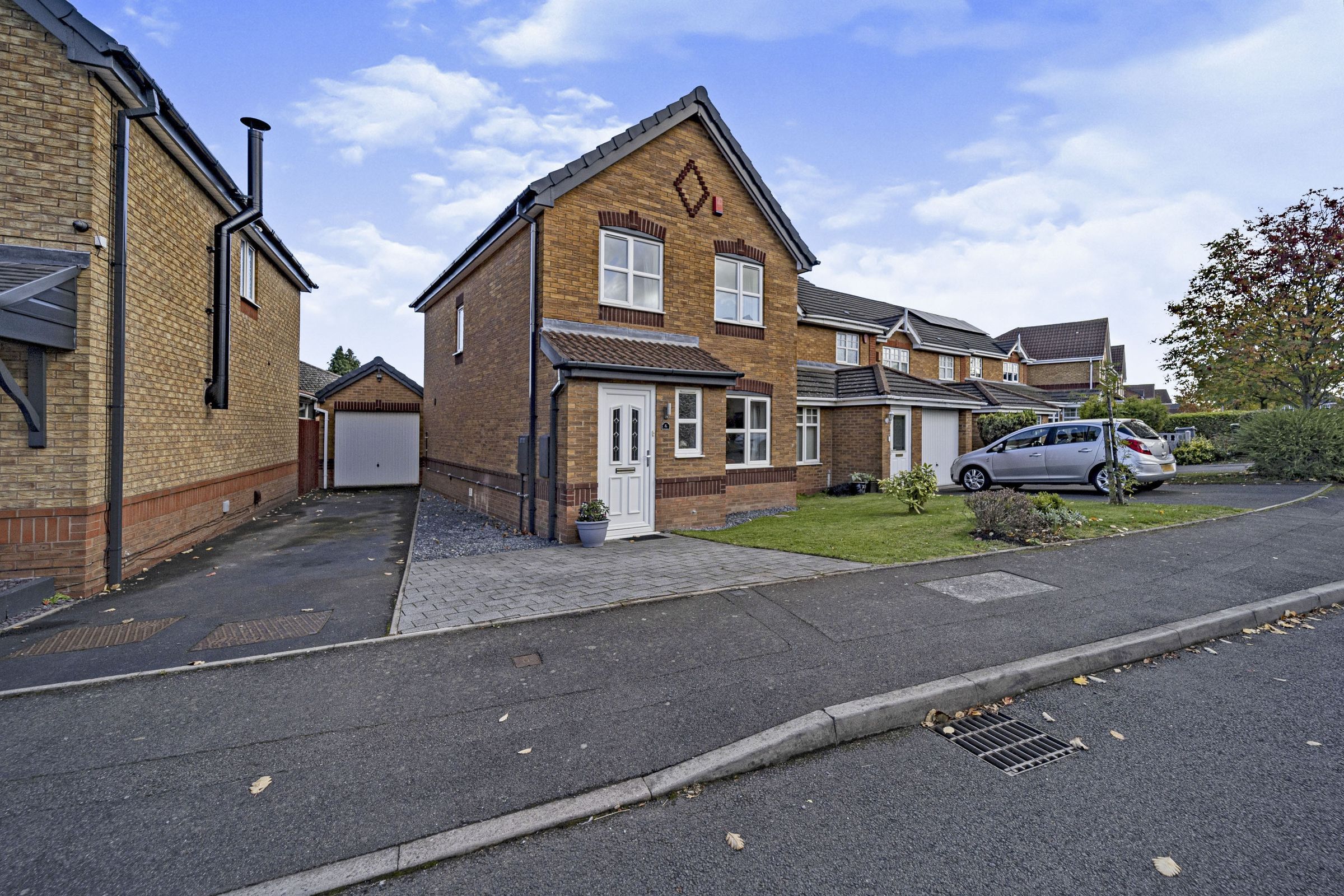 3 bed detached house for sale in Edwin Phillips Drive, West Bromwich