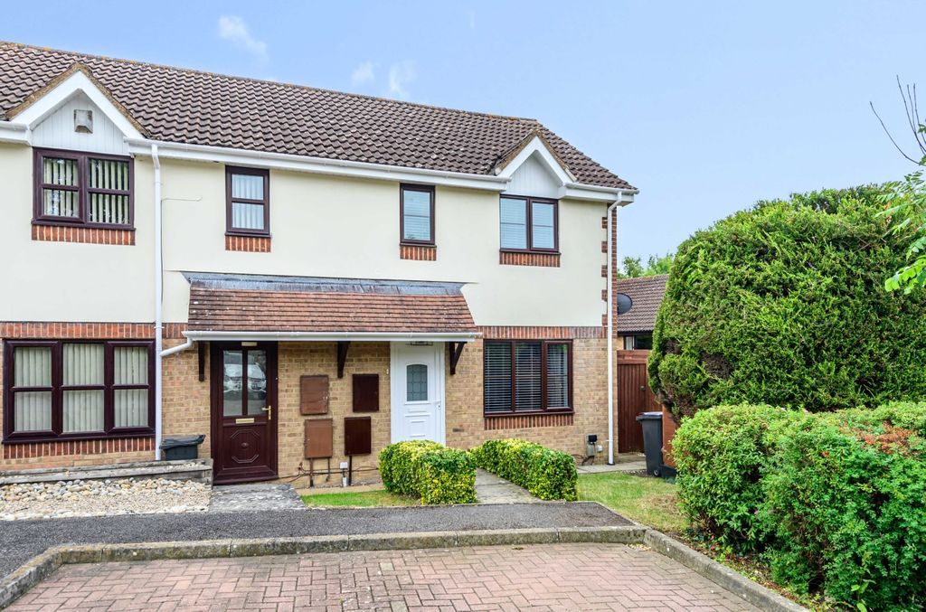 2 bed semidetached house for sale in Orrin Close, Sparcells, Swindon SN5 Zoopla