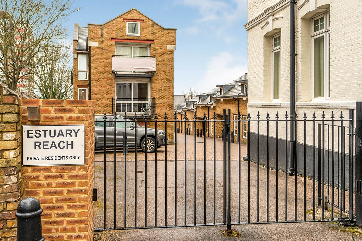 Estuary Reach, Pleasant Row, Gillingham, Kent ME7  