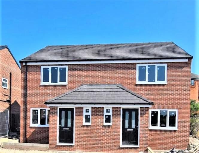 3 bed semidetached house for sale in Orchard Croft, Royston, Barnsley