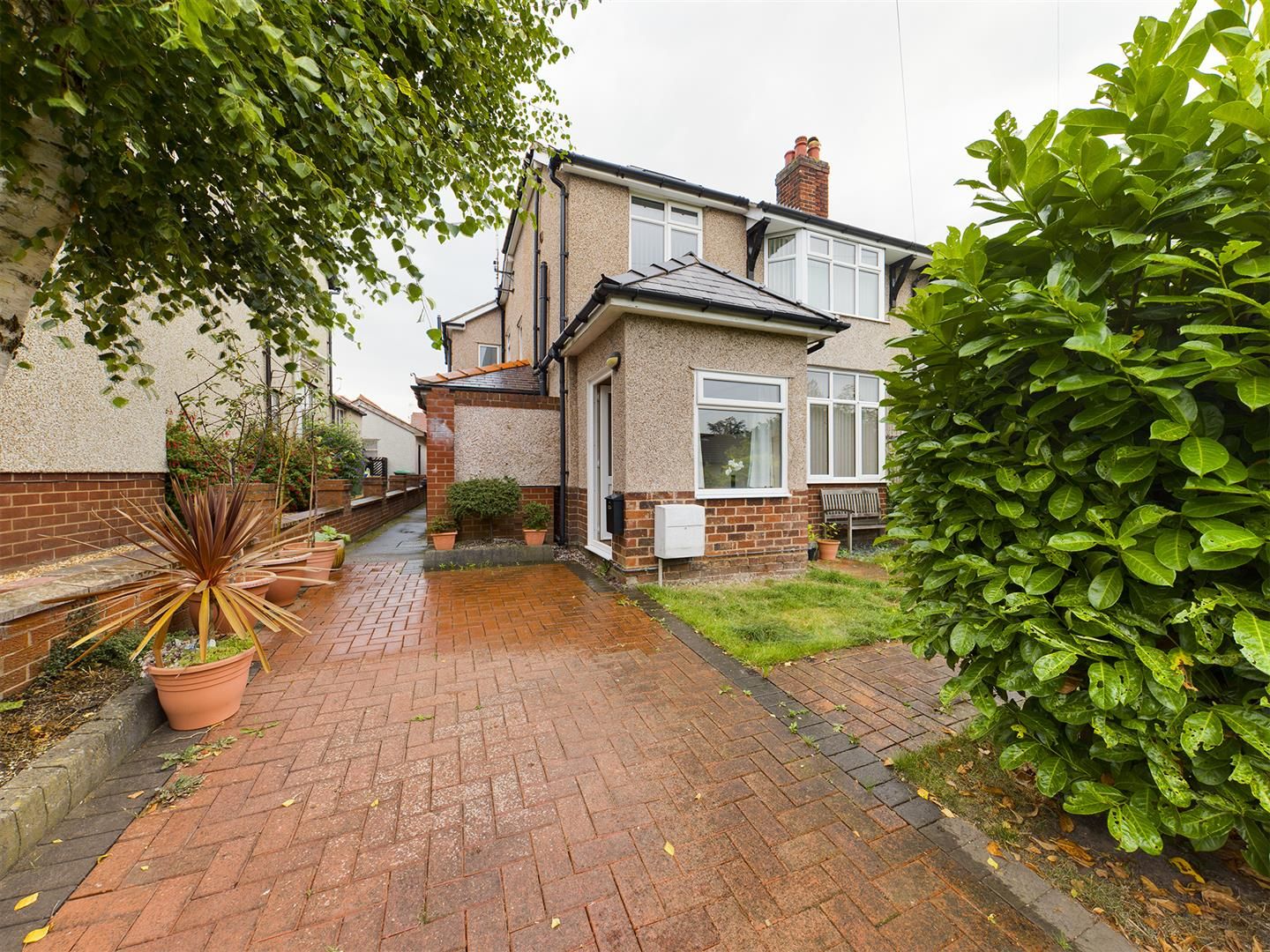 5 bed semidetached house for sale in Eneurys Road, Wrexham LL11 Zoopla