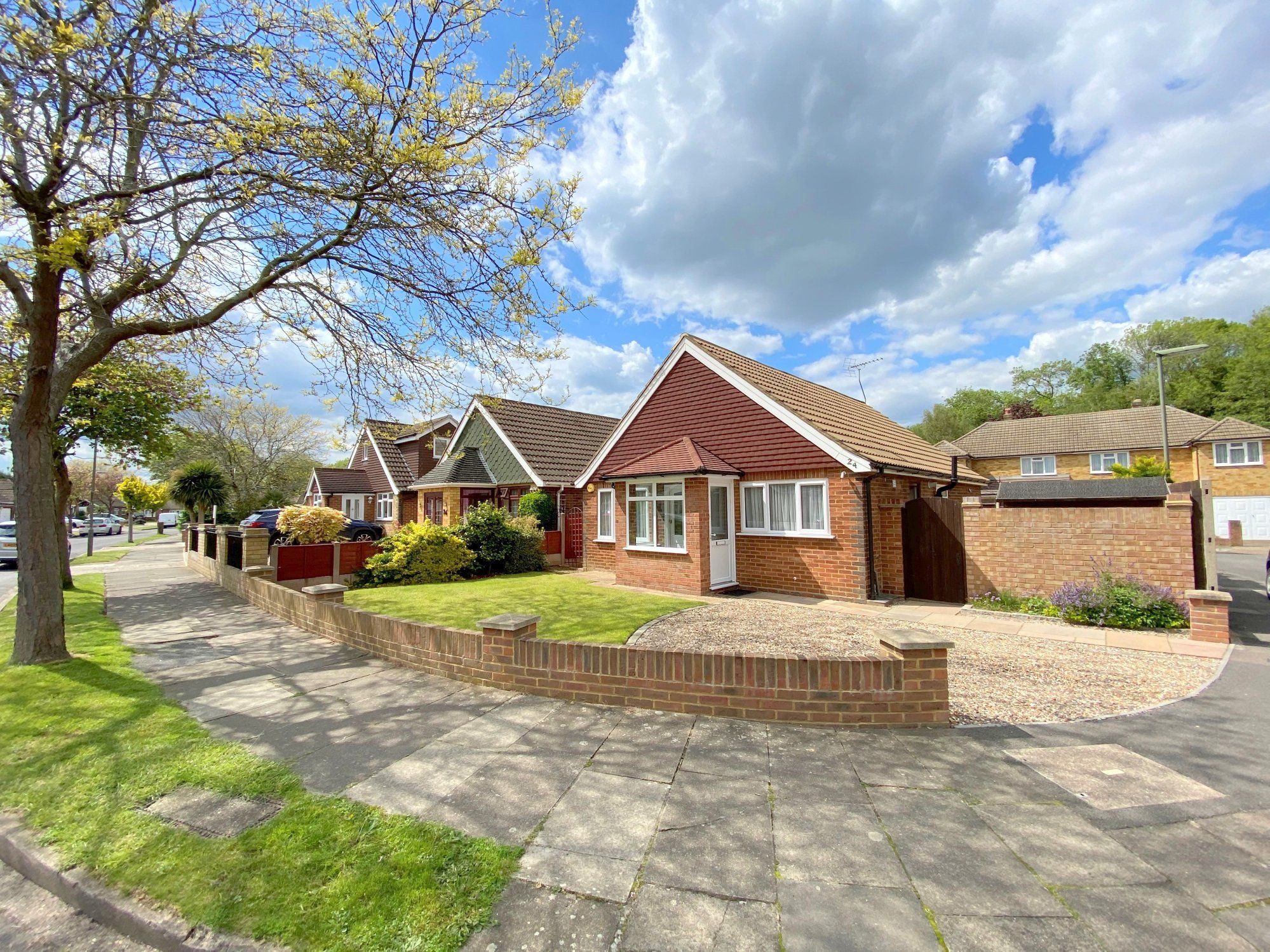 2 bed detached bungalow for sale in Stewart Avenue, Shepperton TW17