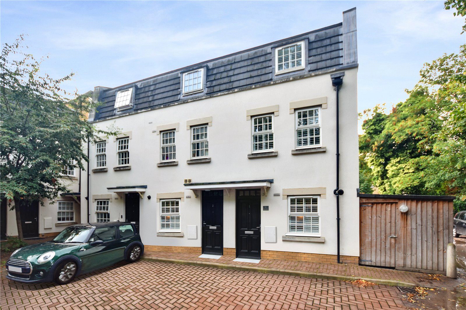 3 bed end terrace house for sale in Oxford Mews, Bexley High Street