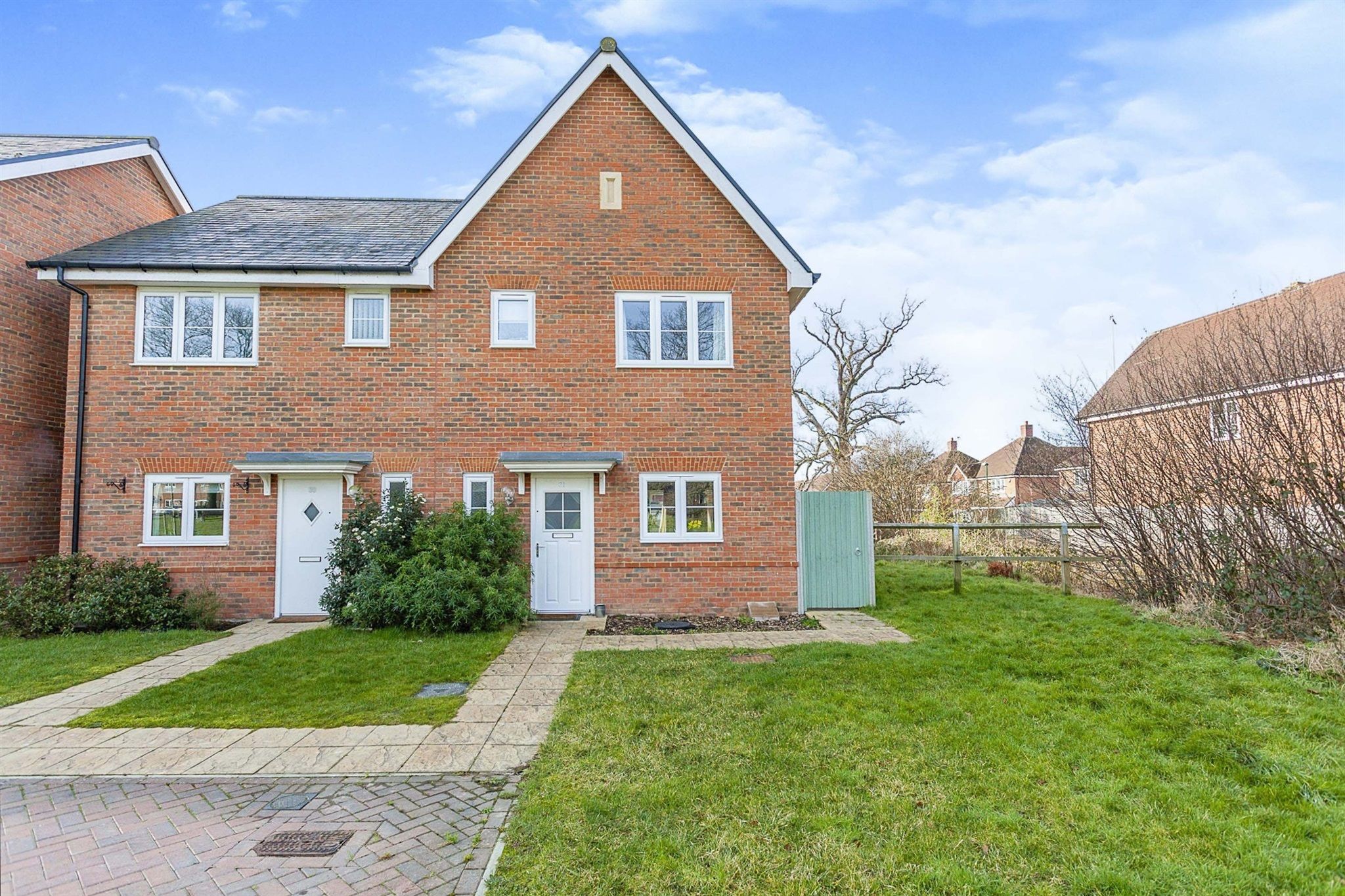 3 bed end terrace house for sale in Carter Drive, Broadbridge Heath