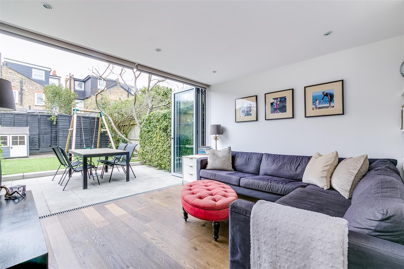 2 bed flat for sale in Astonville Street, London SW18 Zoopla