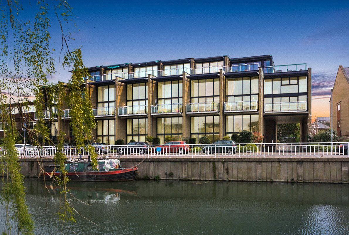Water View, Riverside, Cambridge CB5  
