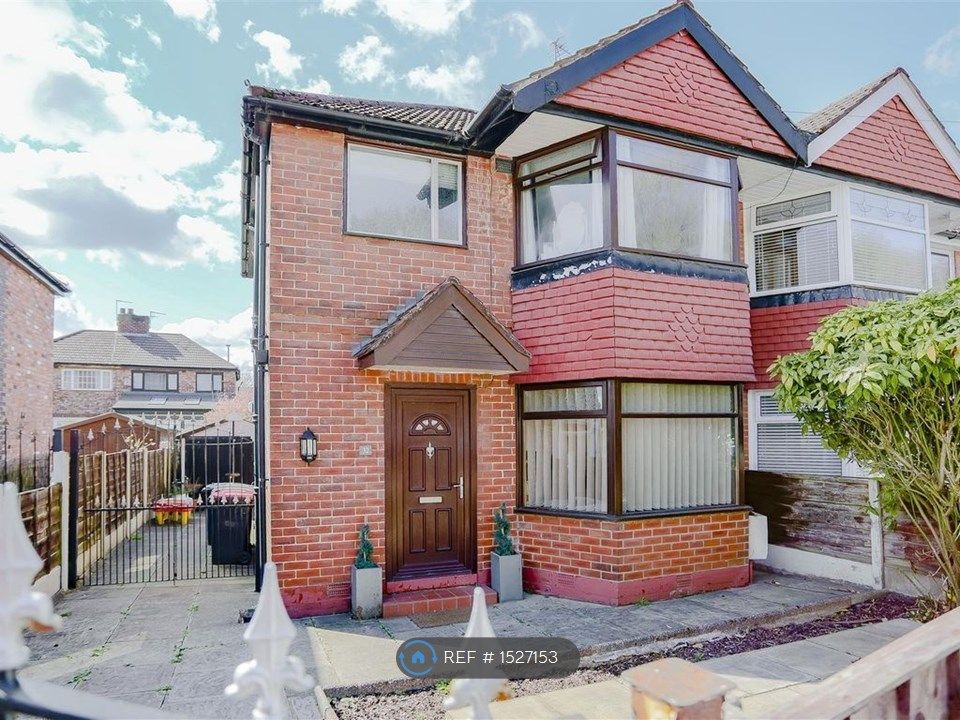3 bed semidetached house to rent in Castlewood Road, Salford M7 Zoopla