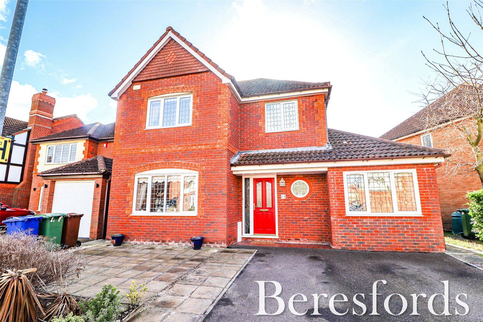 4 bed detached house for sale in Medlar Drive, South Ockendon RM15 Zoopla