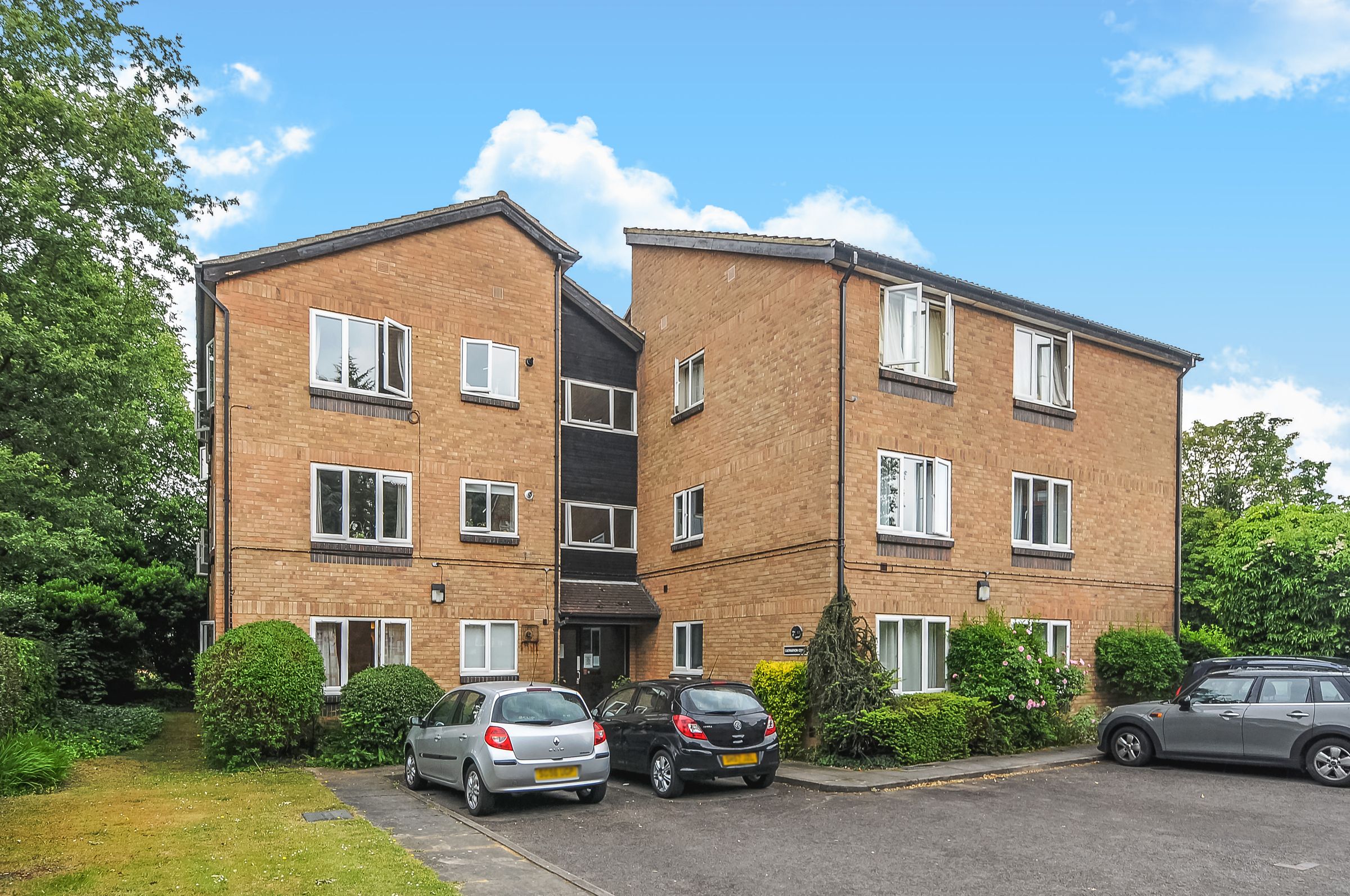1 bed flat to rent in Surbiton Hill Park, Surbiton KT5 Zoopla