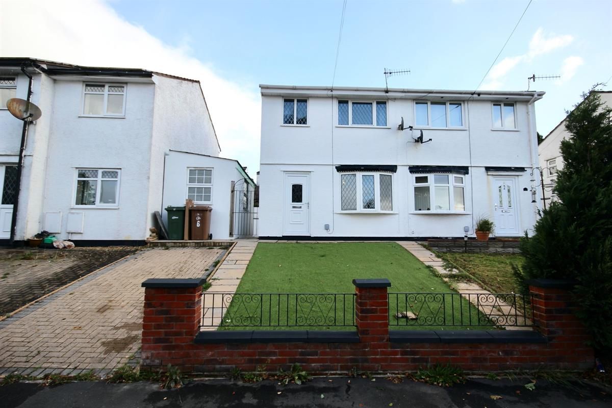 3 bed semidetached house for sale in Tyla Gwyn, Penpedairheol, Hengoed