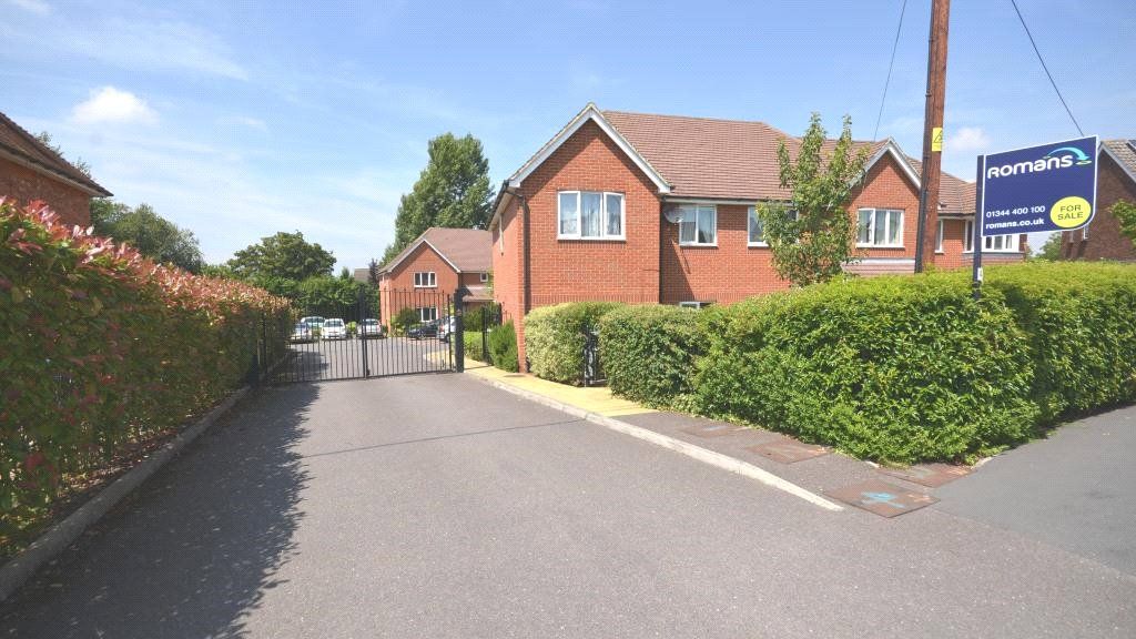 2 bed flat for sale in Roebuck Estate, Binfield, Bracknell RG42 Zoopla