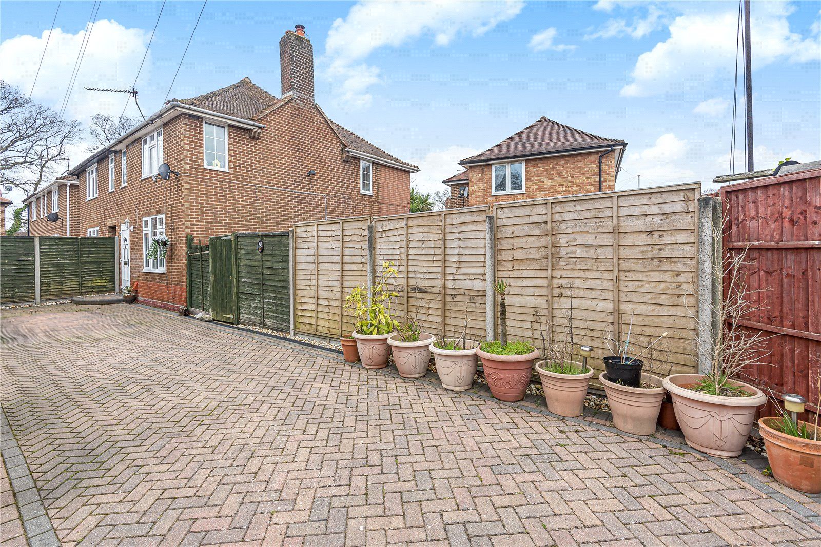 3 bed semidetached house for sale in Testwood Crescent, Totton