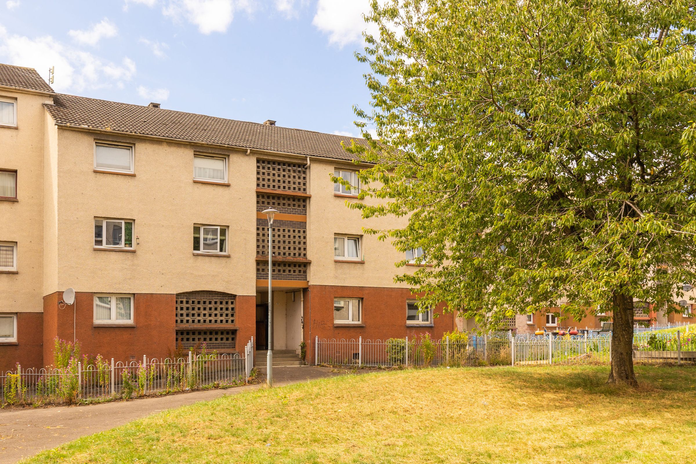 2 bed flat for sale in 3/2 Hailesland Grove, Edinburgh EH14 Zoopla