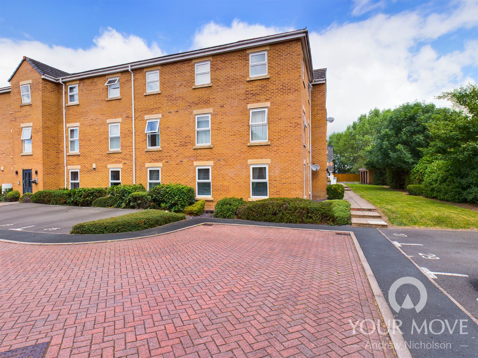 2 bed flat for sale in Ivatt Drive, Crewe, Cheshire CW2 Zoopla