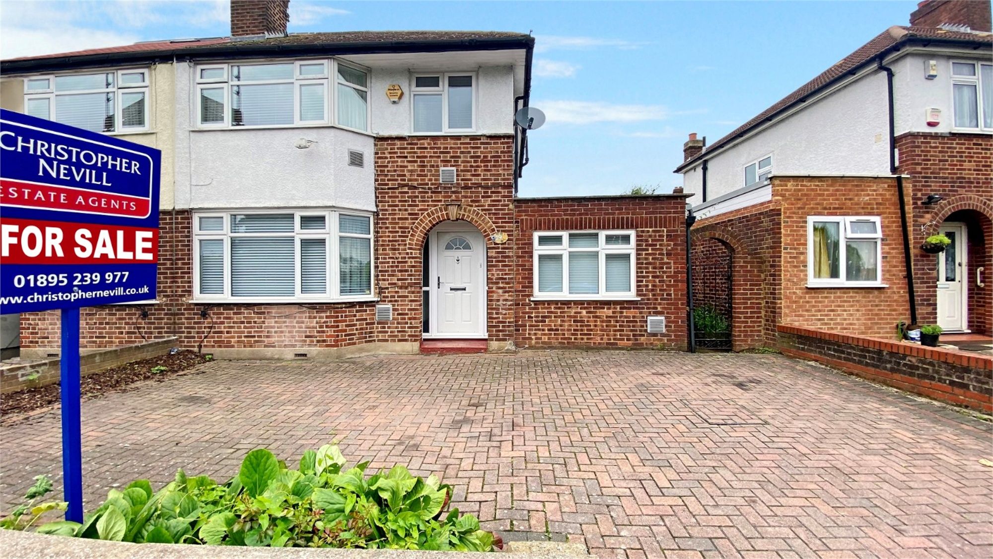 6 bed semidetached house to rent in Falling Lane, Yiewsley, West