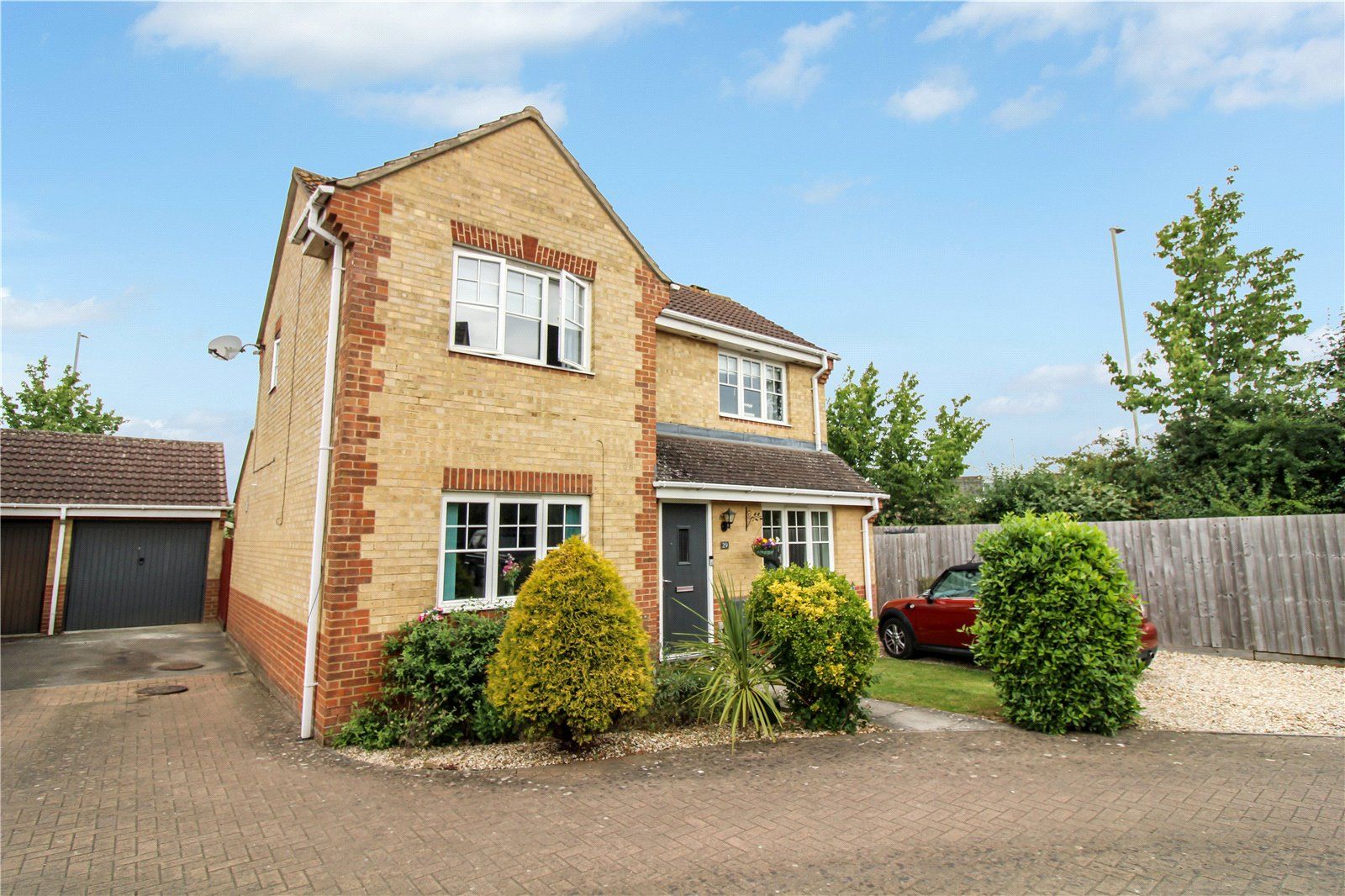 3 bed detached house for sale in Coleridge Road, Abbey Meads, Swindon