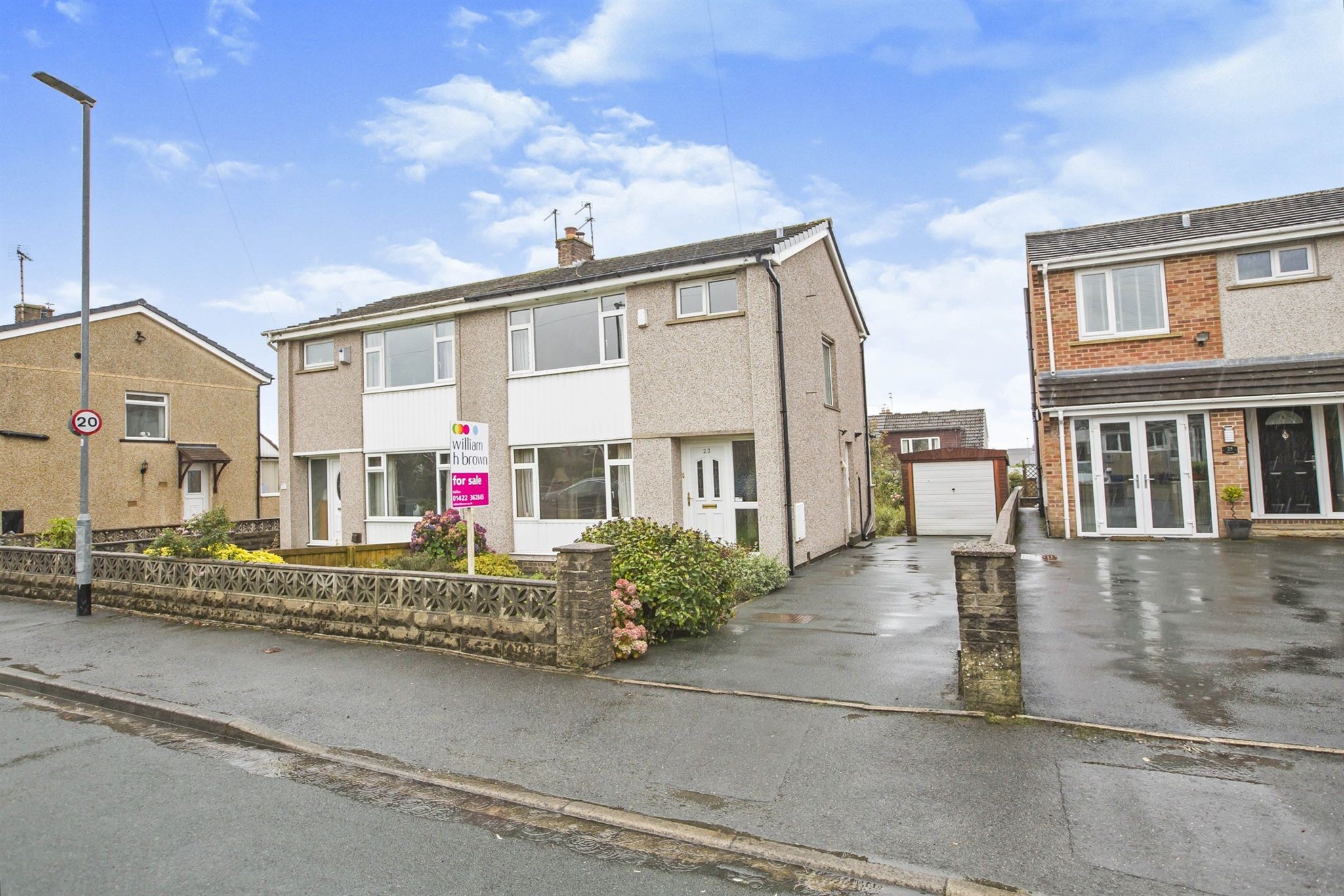 3 bed semidetached house for sale in Lindrick Way, Halifax HX2 Zoopla