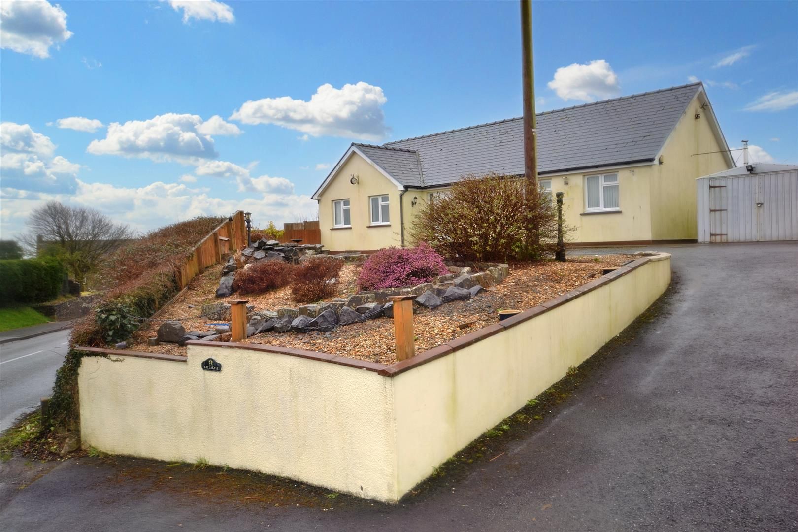 3 bed detached bungalow for sale in School Road, Templeton, Narberth