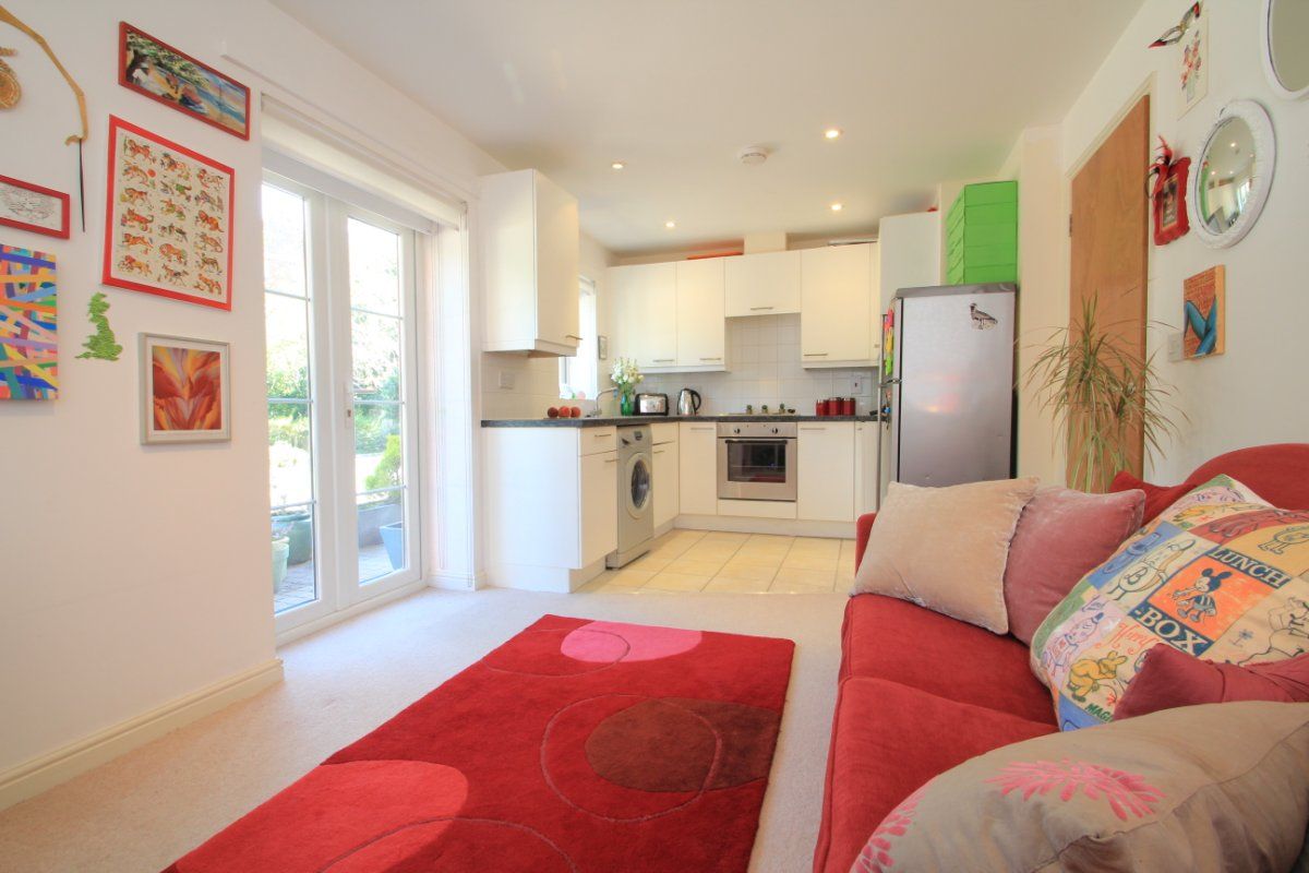 William Lucy Way Waterfront OX2  