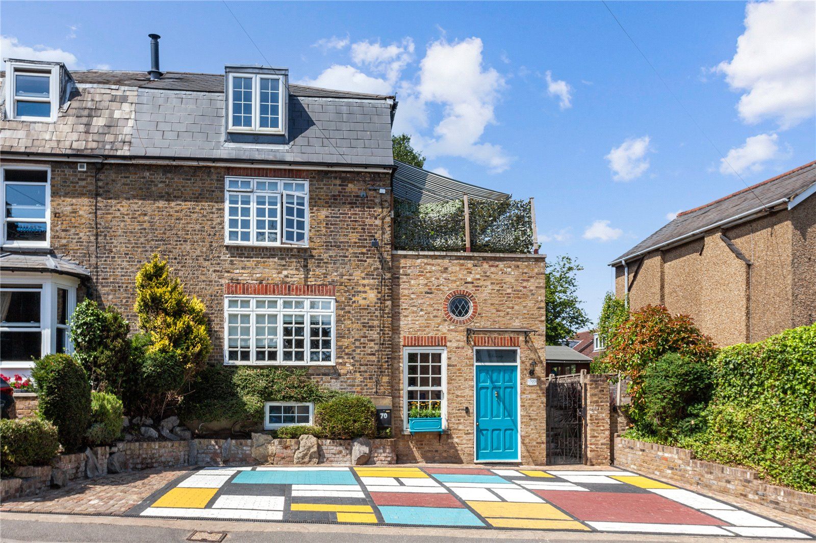 5 bed semidetached house for sale in Aldenham Road, Bushey