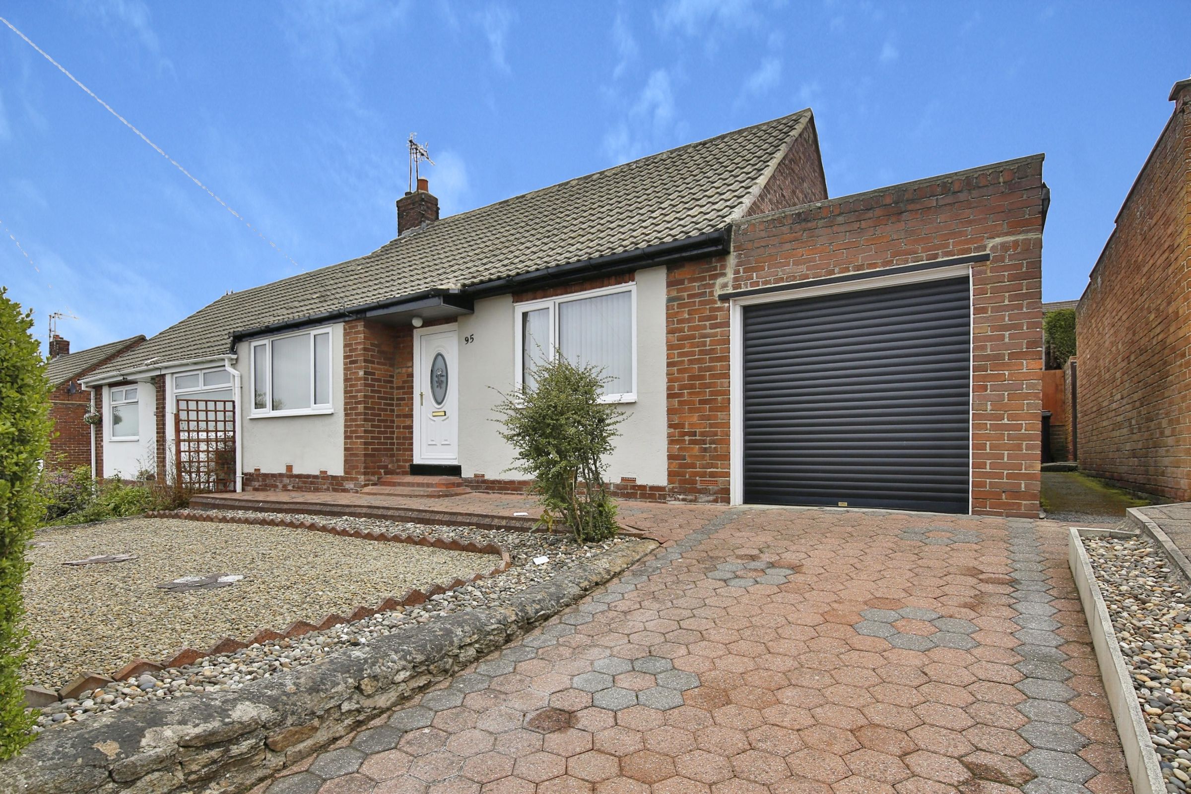 2 bed bungalow for sale in Pleasant View, Bridgehill, Consett, Durham