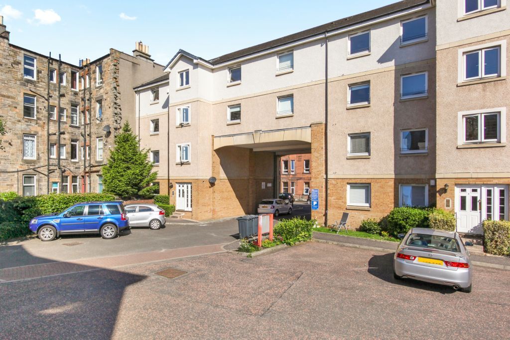 1/4 Hermitage Park Lea Edinburgh EH6
