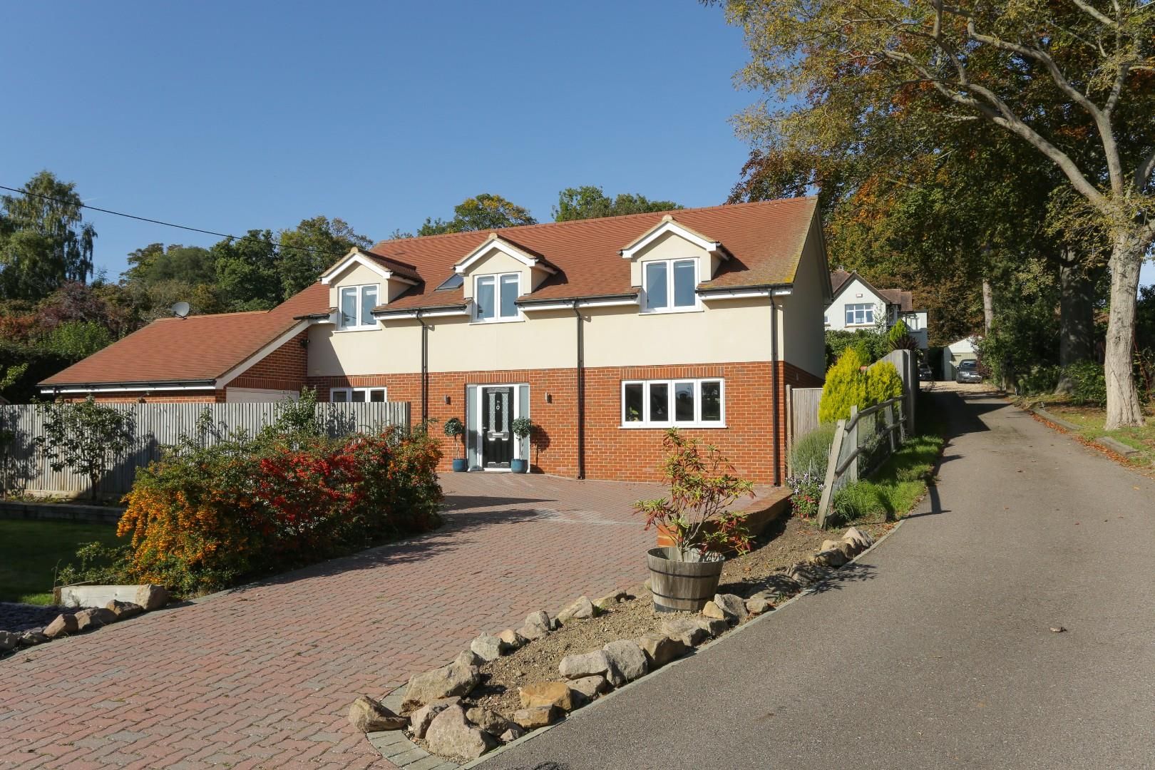 4 bed property for sale in Island Road, Sturry, Canterbury CT2 Zoopla