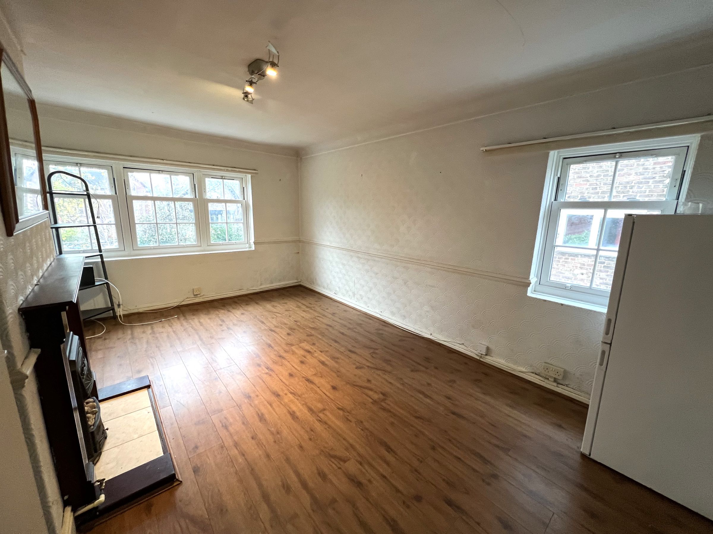 3 bed flat for sale in Lane, Aigburth, Liverpool L17 Zoopla