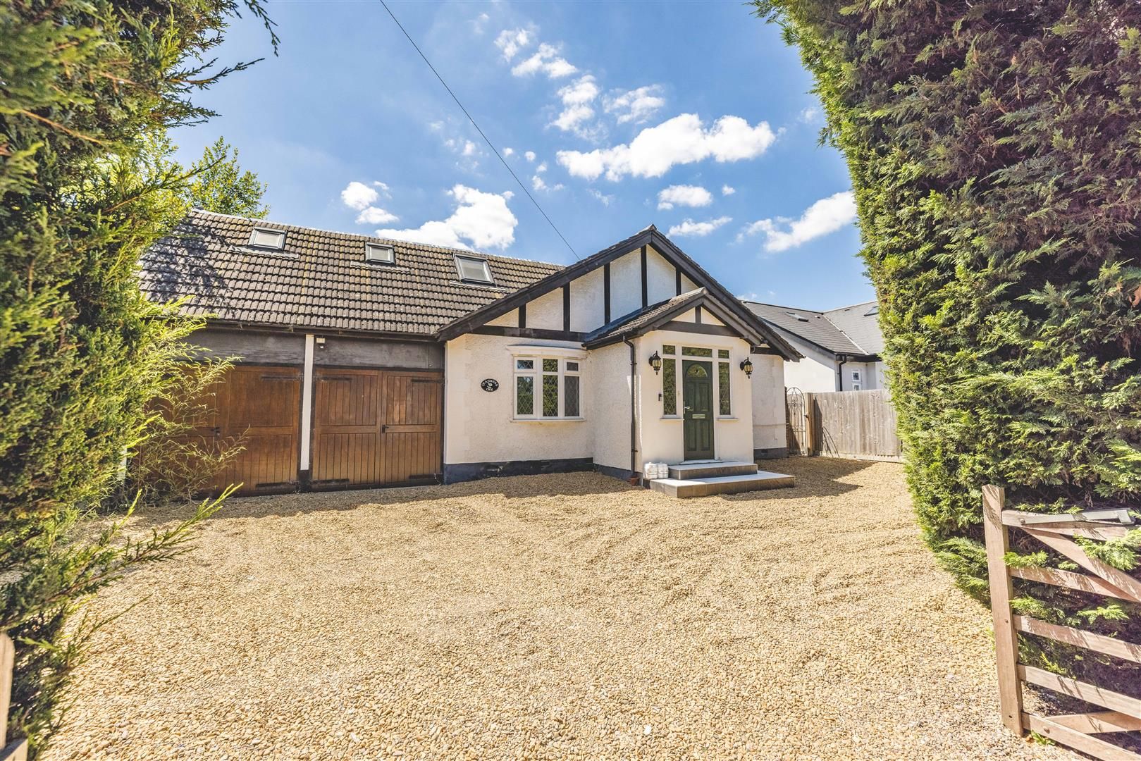 5 bed detached bungalow for sale in Clewer Hill Road, Windsor SL4 Zoopla